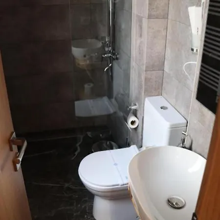 Velar Boutique * Κορυτσά