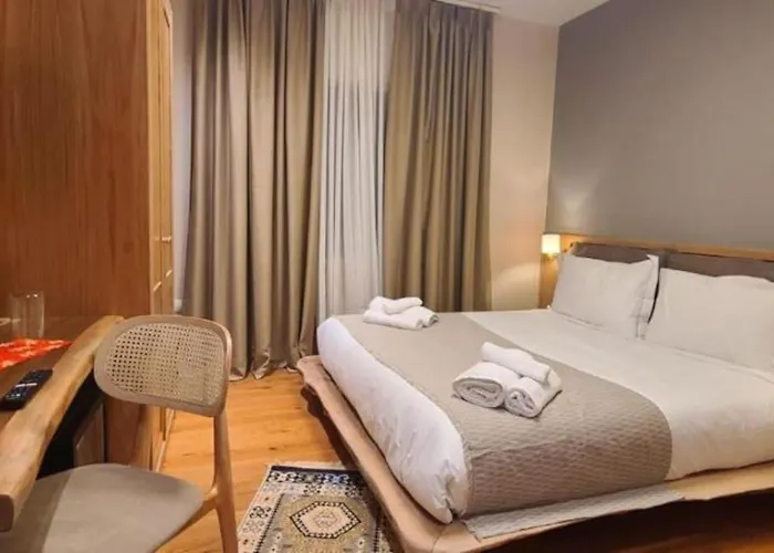 Velar Boutique Korce