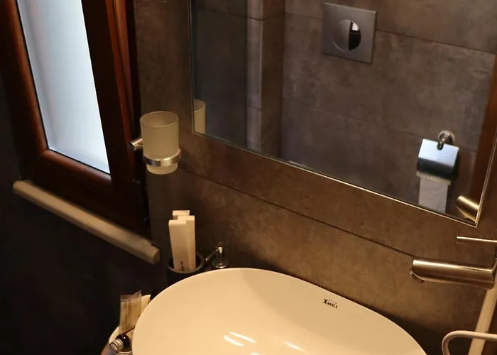 Velar Boutique Inn Korce